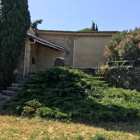 La Belle D'aurelie Avec Professionnel En Pleine Campagne Et Proche De Roquemaure (Gard)